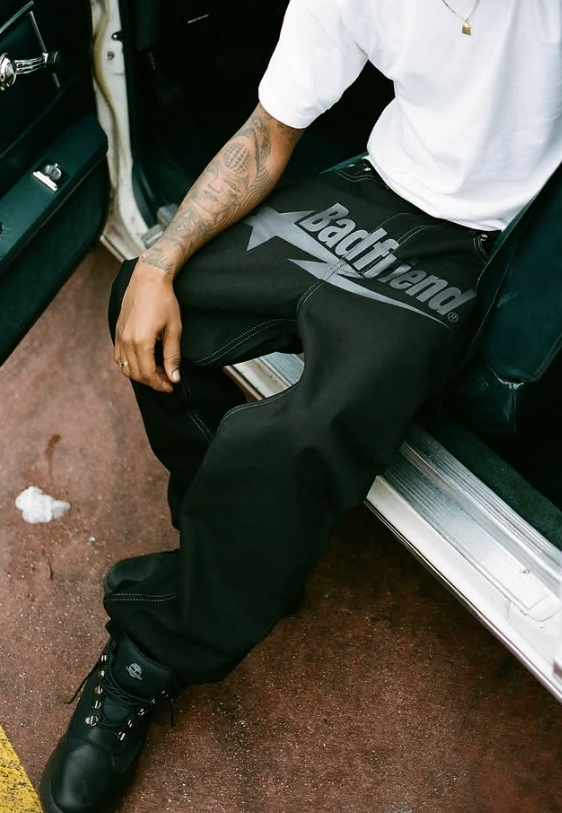Jeans Logo - Black / Silver